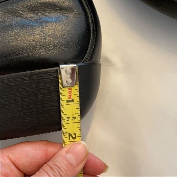 SAS BLACK LEATHER TASSLE WEDGE COMFORT SHO… - Picture 10 of 11